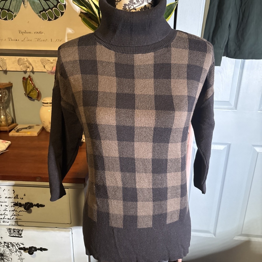 Loft Woman's Sz Small Petite Houndstooth Turtle Neck Sweater 3/4 Sleeves.